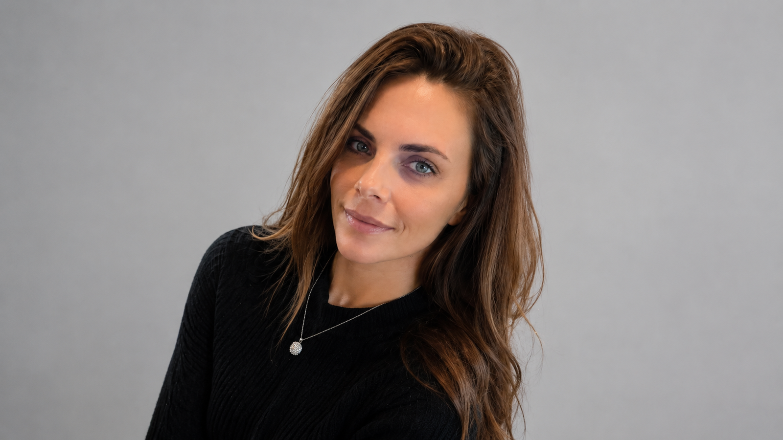 Stephanie Thirkill: Biography, Family Legacy, Career Path, and Public Interest